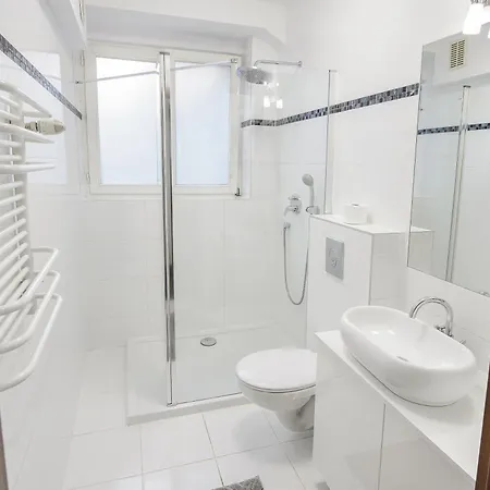 Kielbasnicza 1a Rynek 3 Pok Osobne 65 M2 * Wrocław