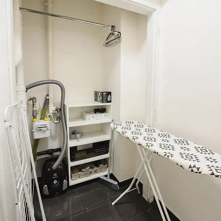 Kielbasnicza 1a Rynek 3 Pok Osobne 65 M2 *