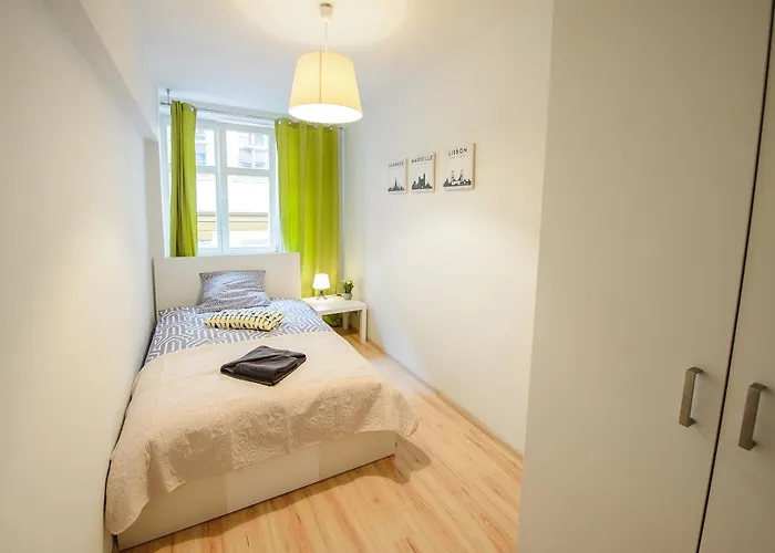 Kielbasnicza 1a Rynek 3 Pok Osobne 65 M2 * Wroclaw