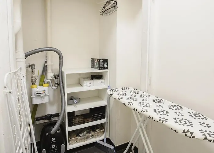 Kielbasnicza 1a Rynek 3 Pok Osobne 65 M2 *